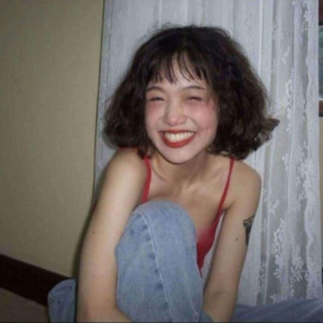 下巴有颗痣