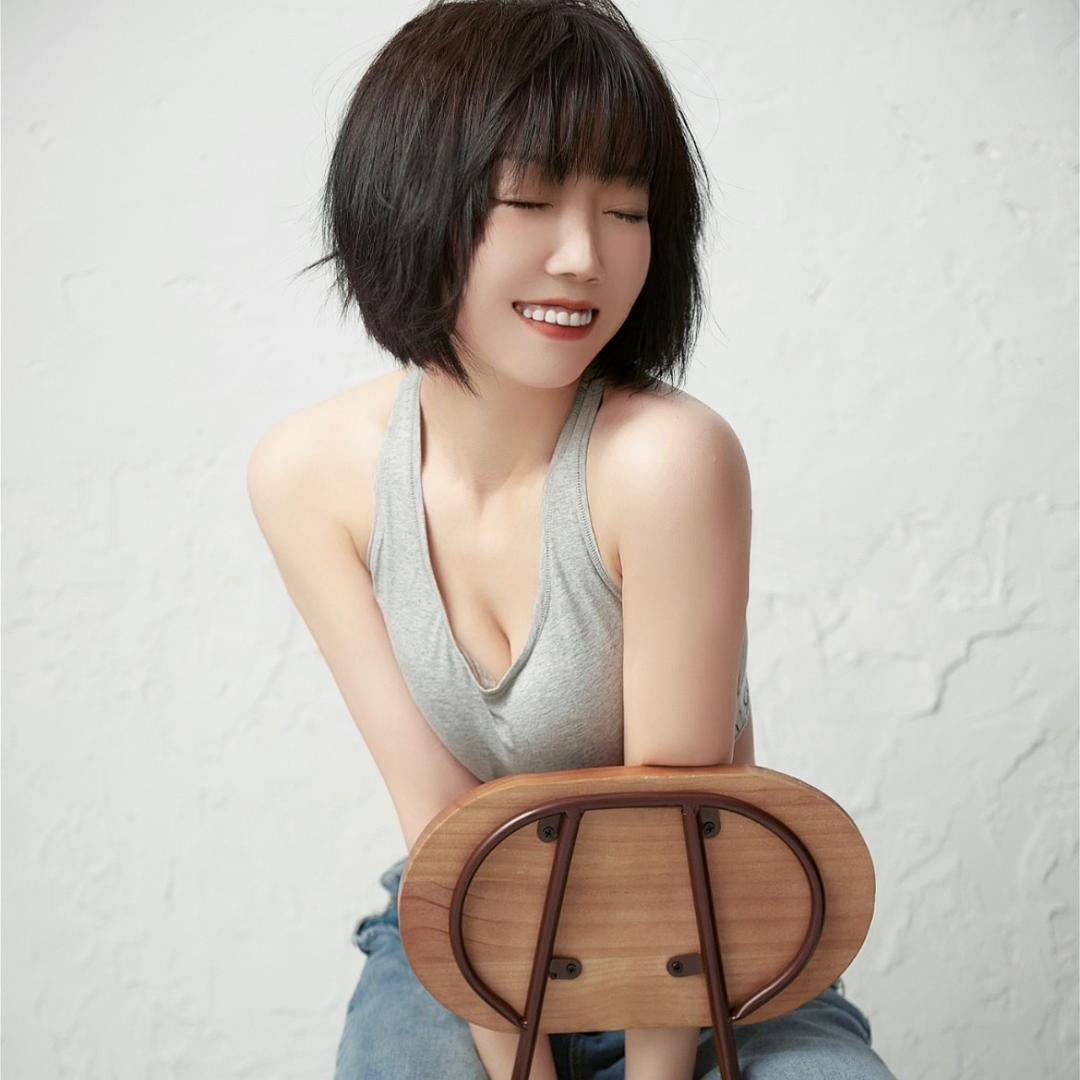 🍀༺晶晶༻ 💕💫