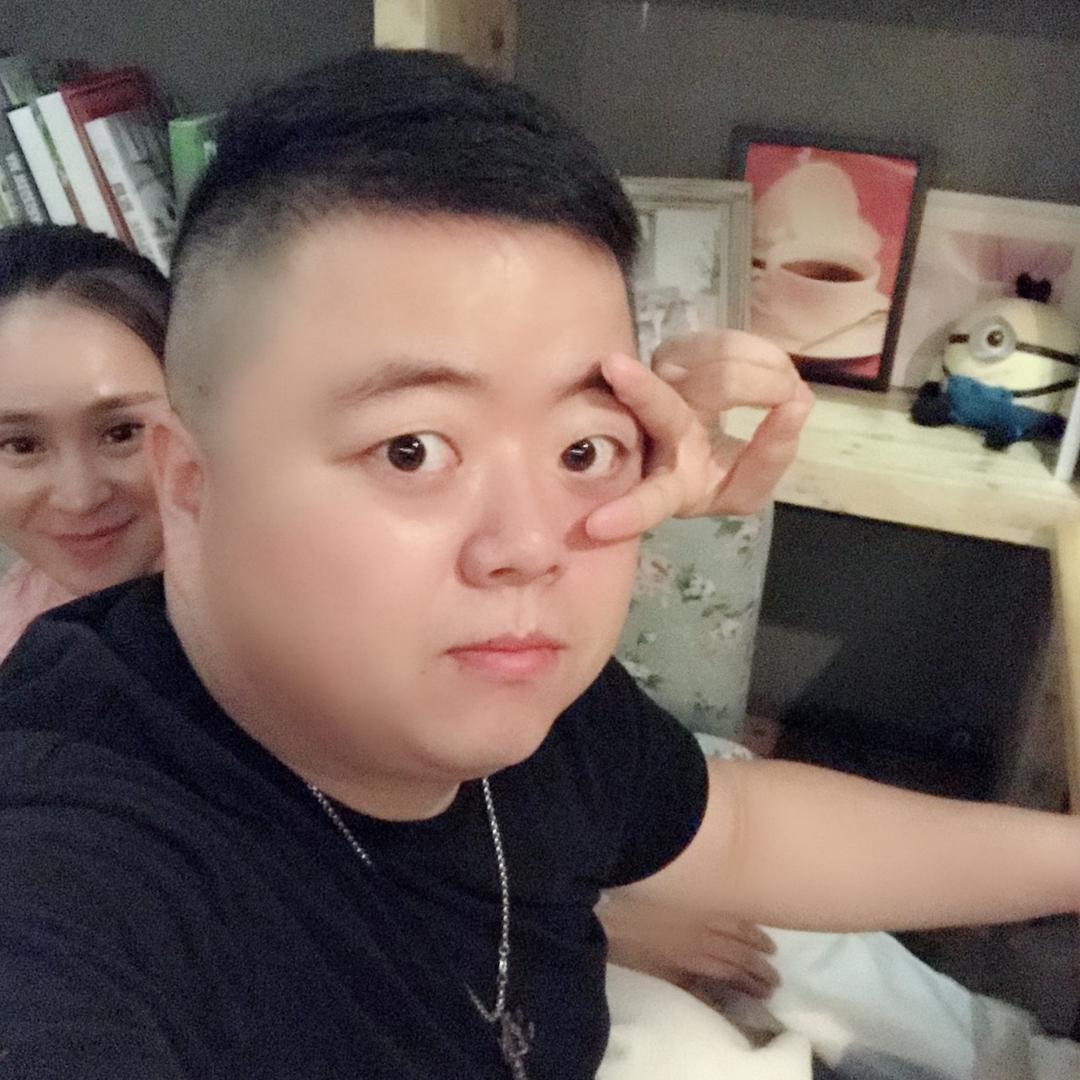 深圳扬仔汽车租赁
