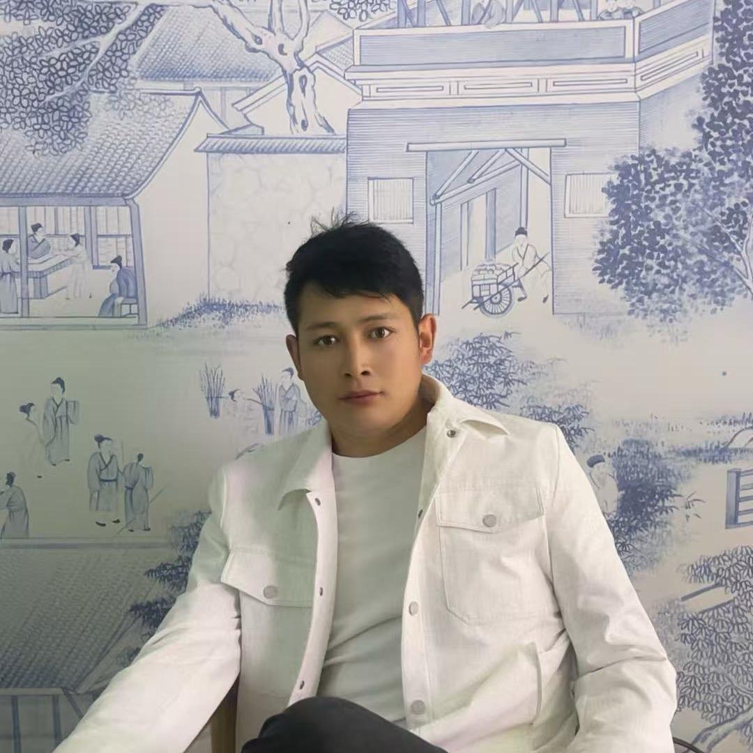 在镇雄做门窗的小沈