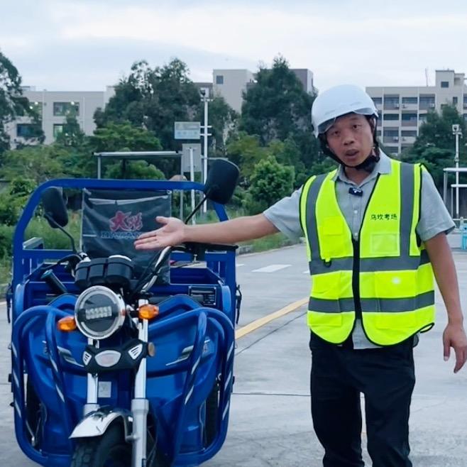 谷饶蓝天摩托车驾考