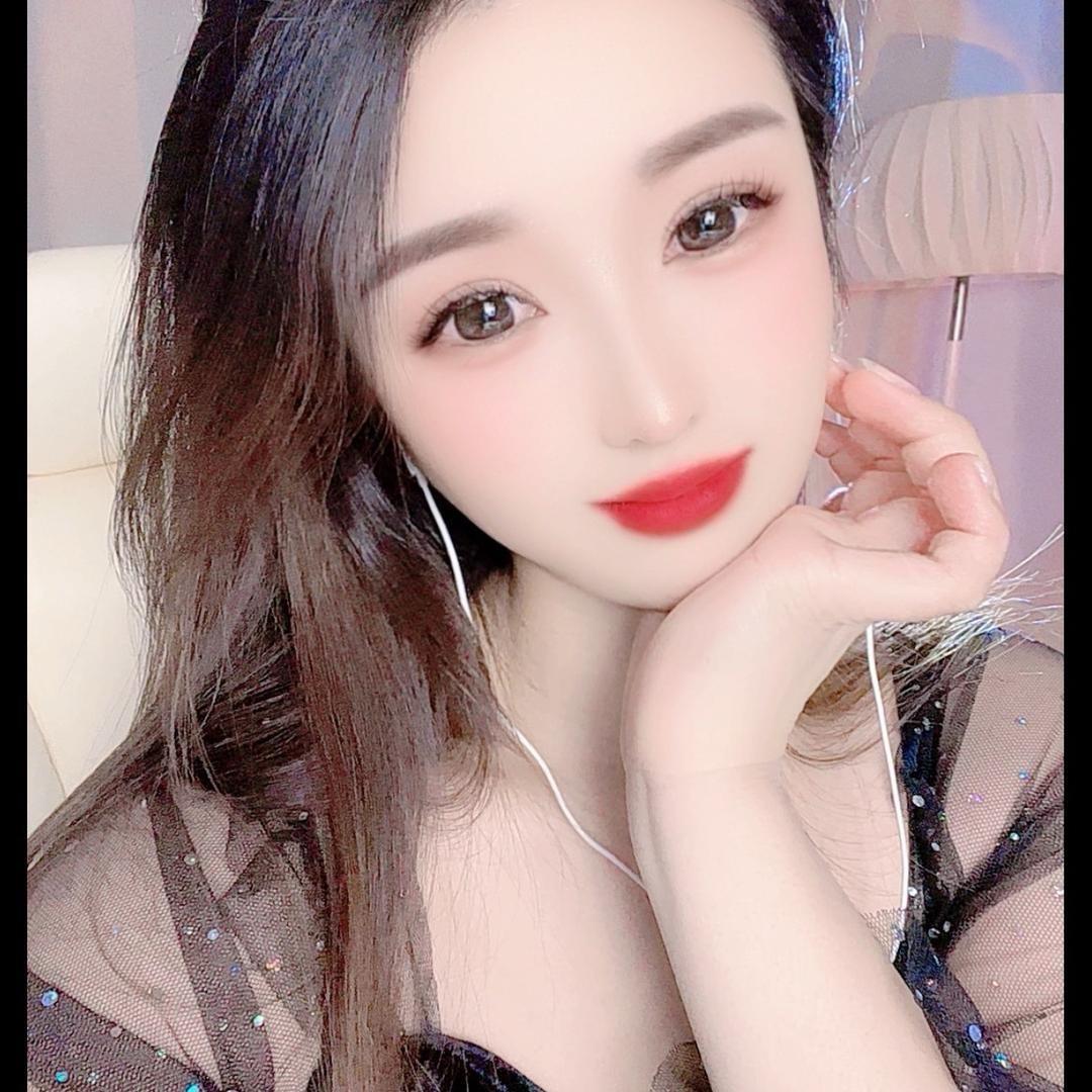 萌萌一个人