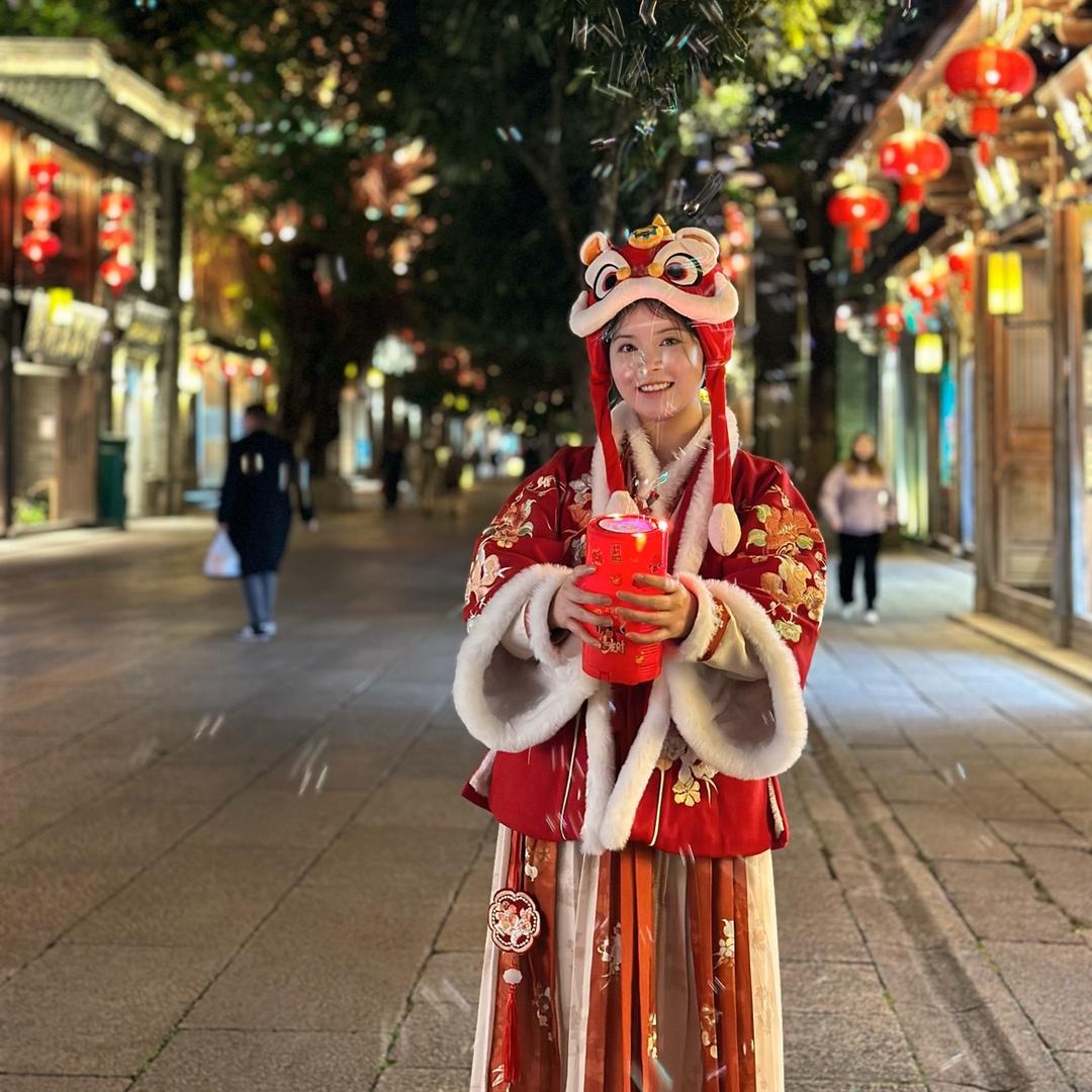 shijiediyiwanju