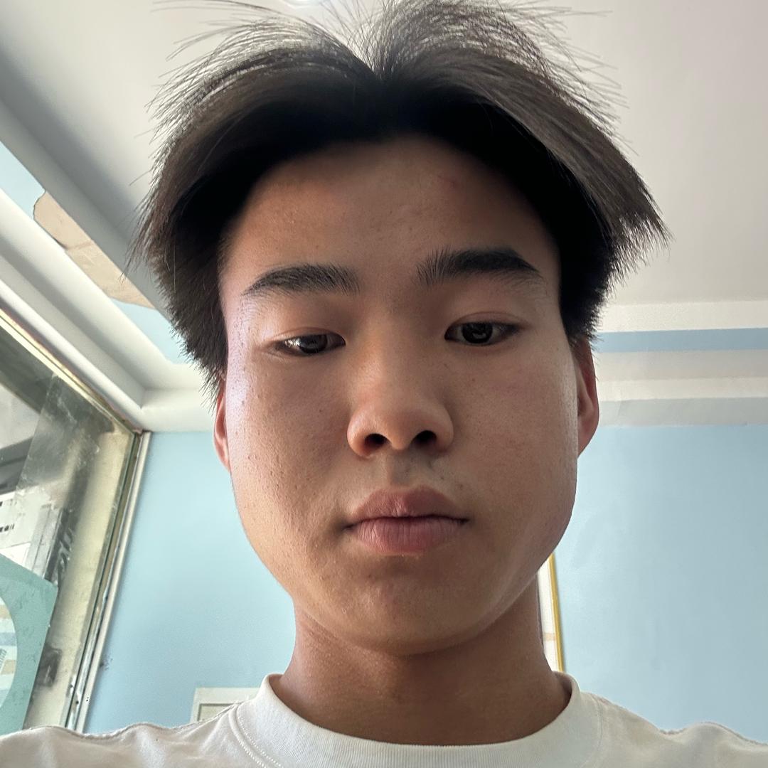 华华（卖水果）