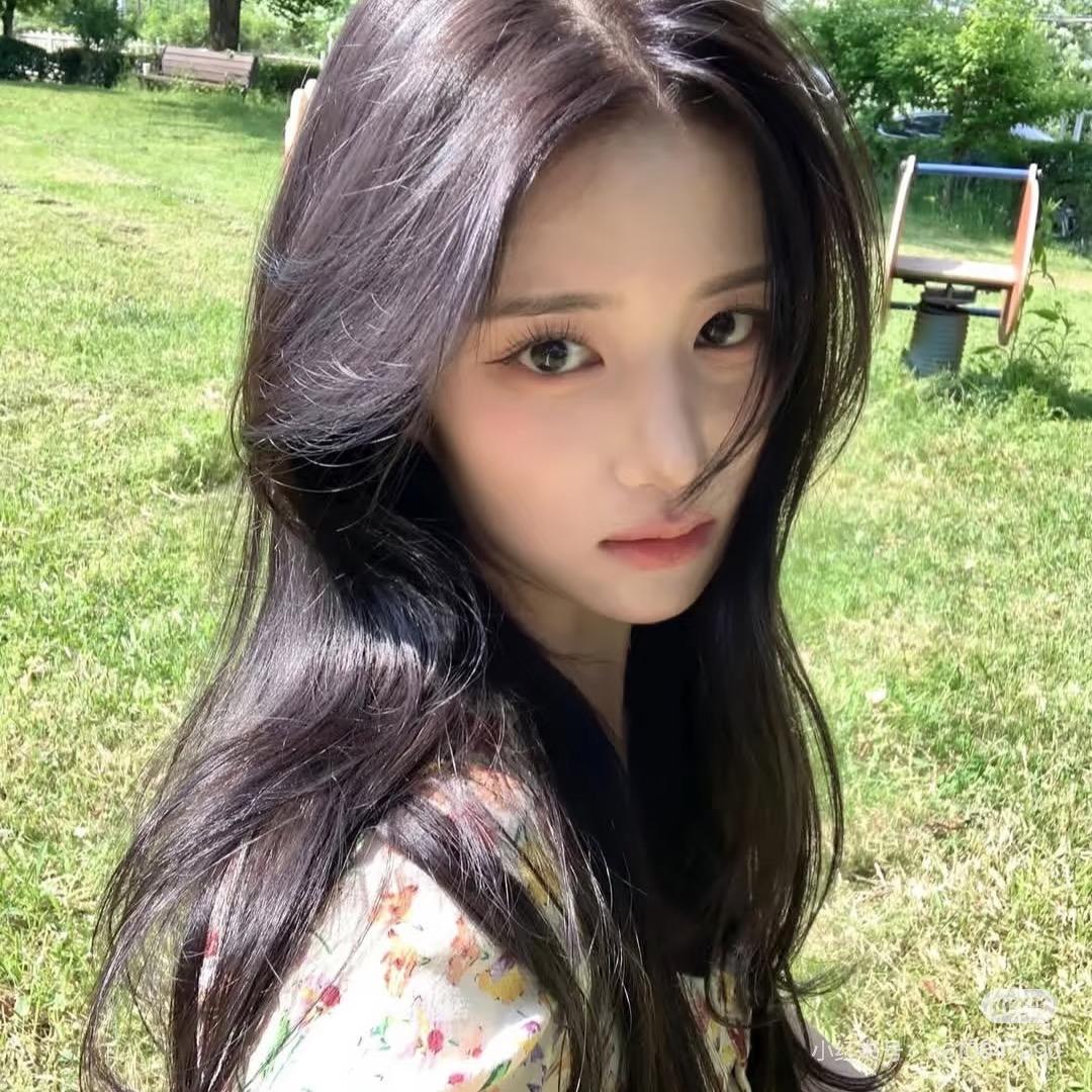 Ywee