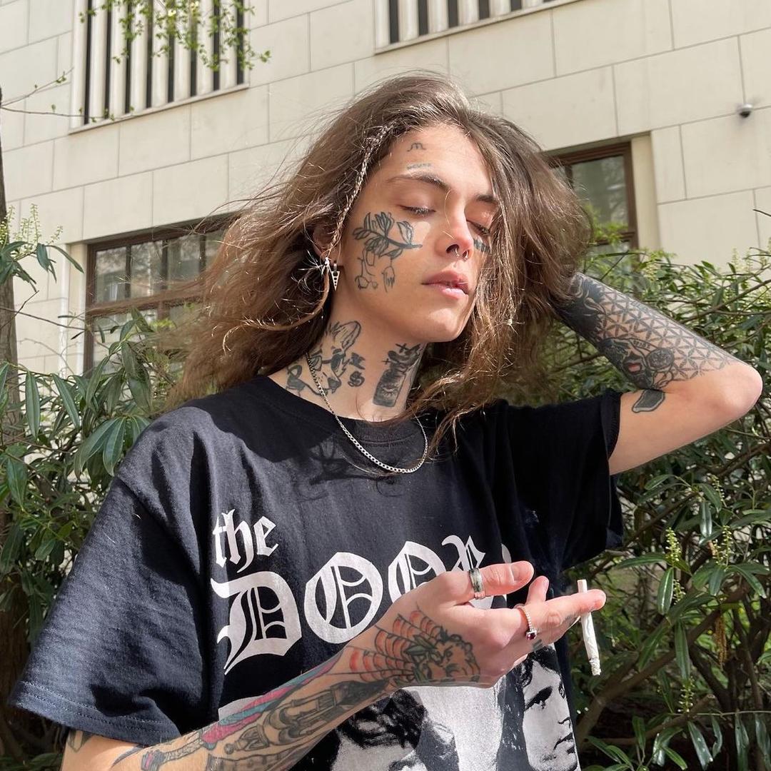 🤙三丑丑丑丑丑丑.