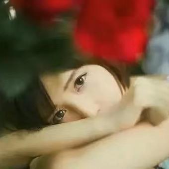 @ℋღ💞࿐: 一个人এۣۖิ 撑伞ꦿ᭄