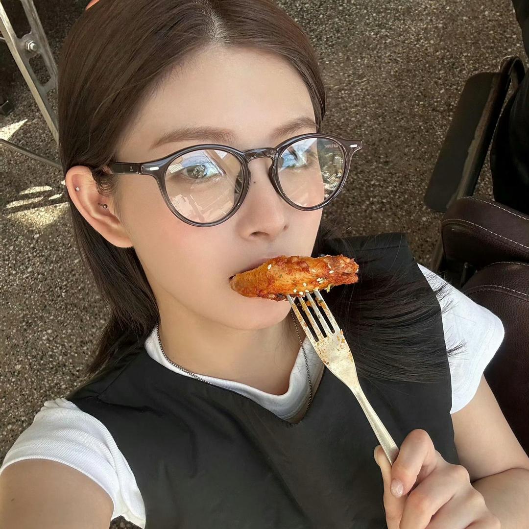 没有吃饱饱🌽