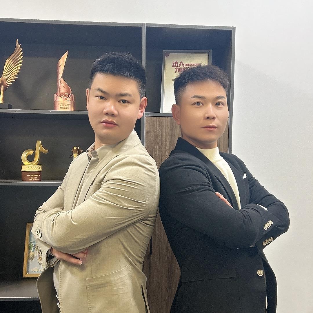阳光的小马哥