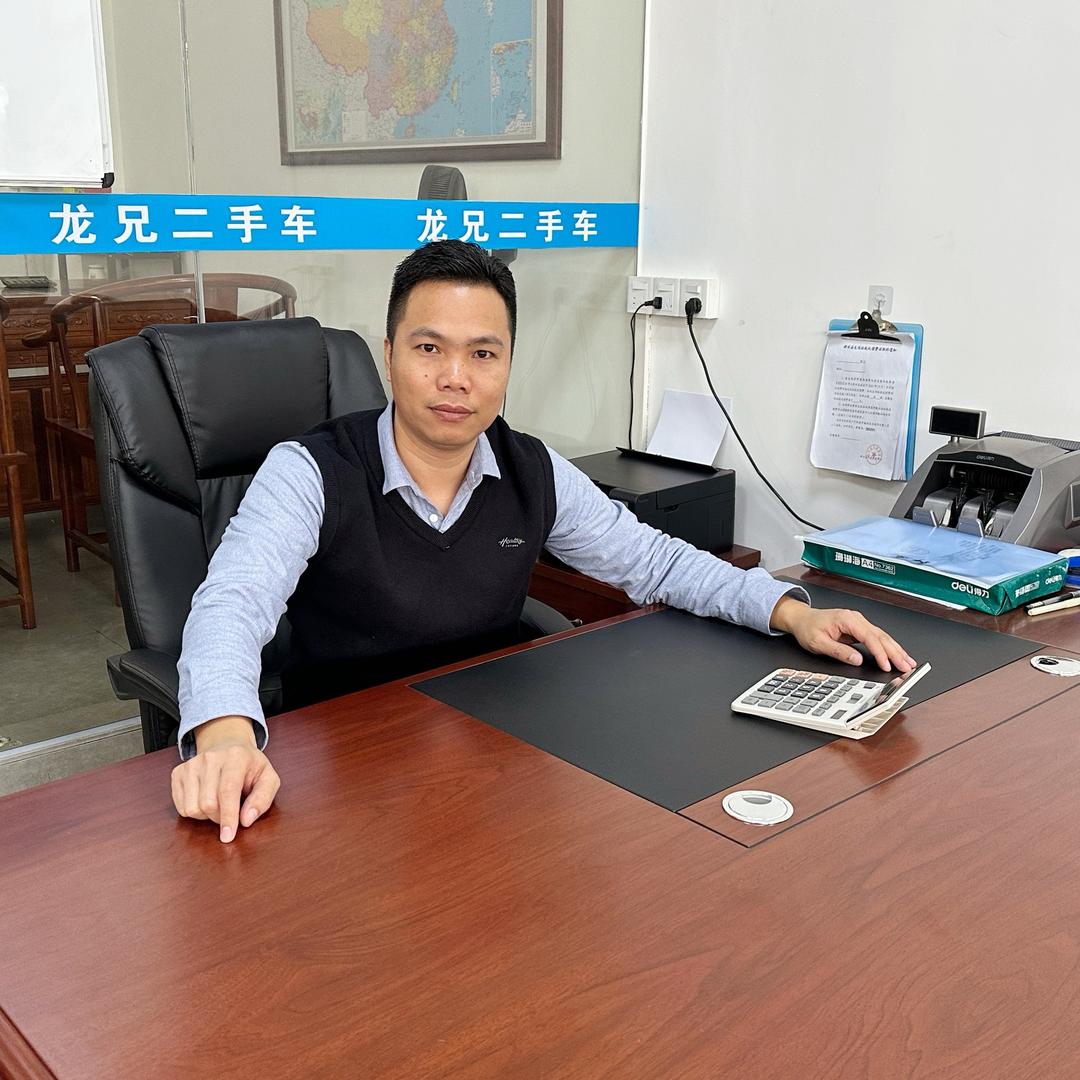 新兴县龙兄二手车（二打六）