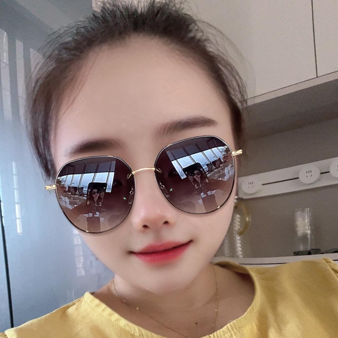 英兒
