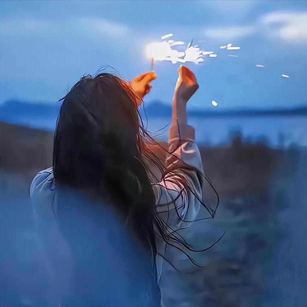 左右逢圆女士💫