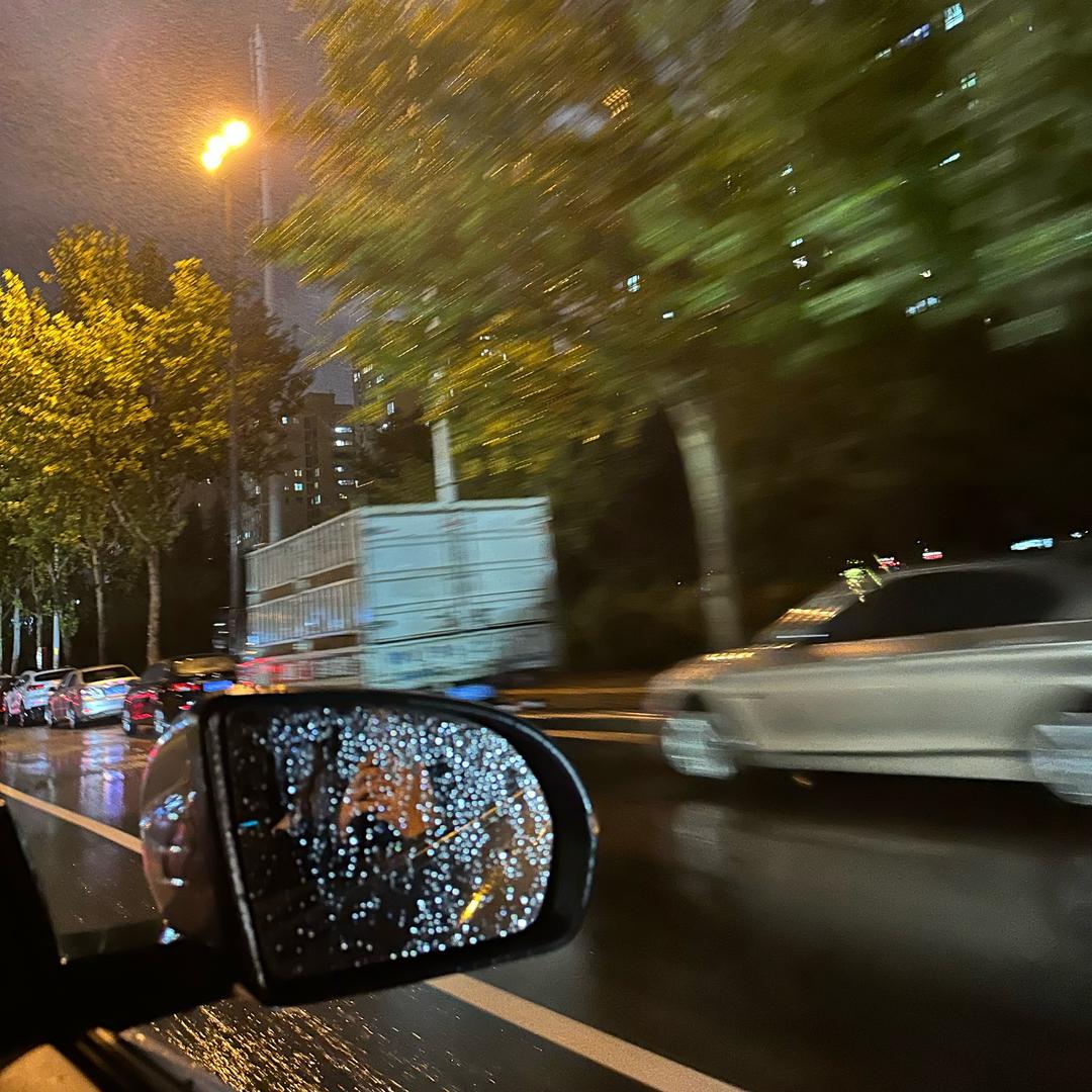 第艺-女发型设计师