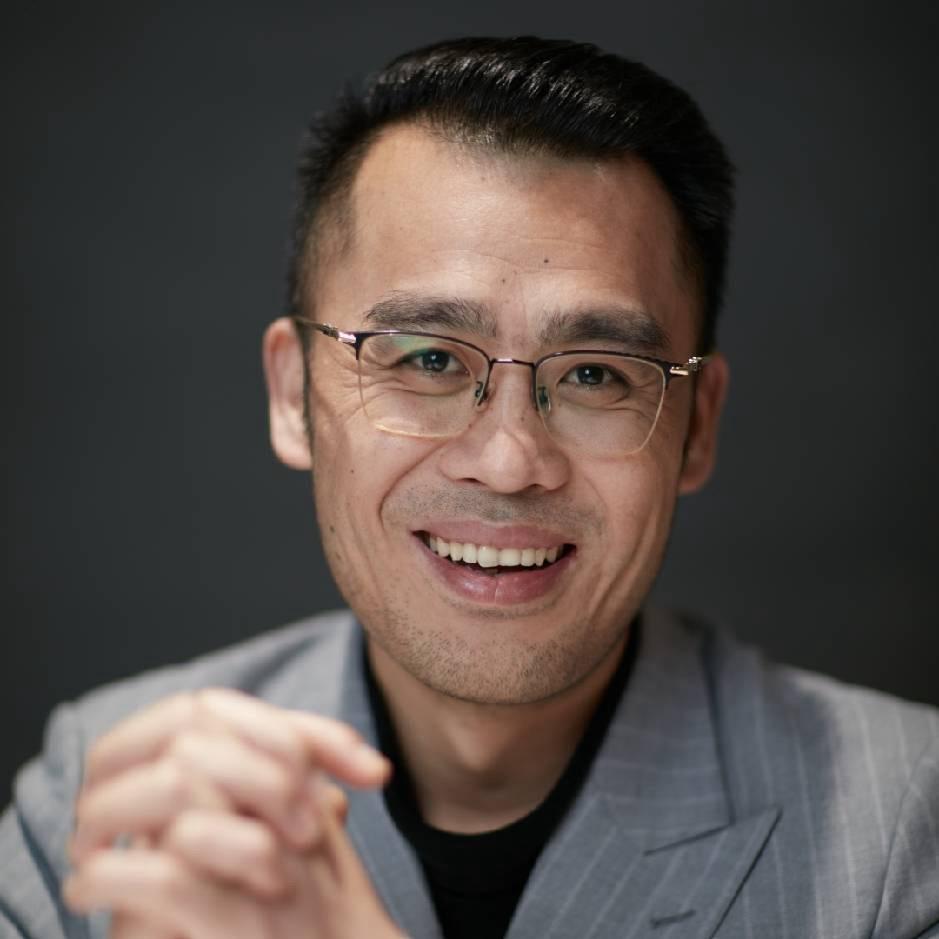 满脑子都是钱