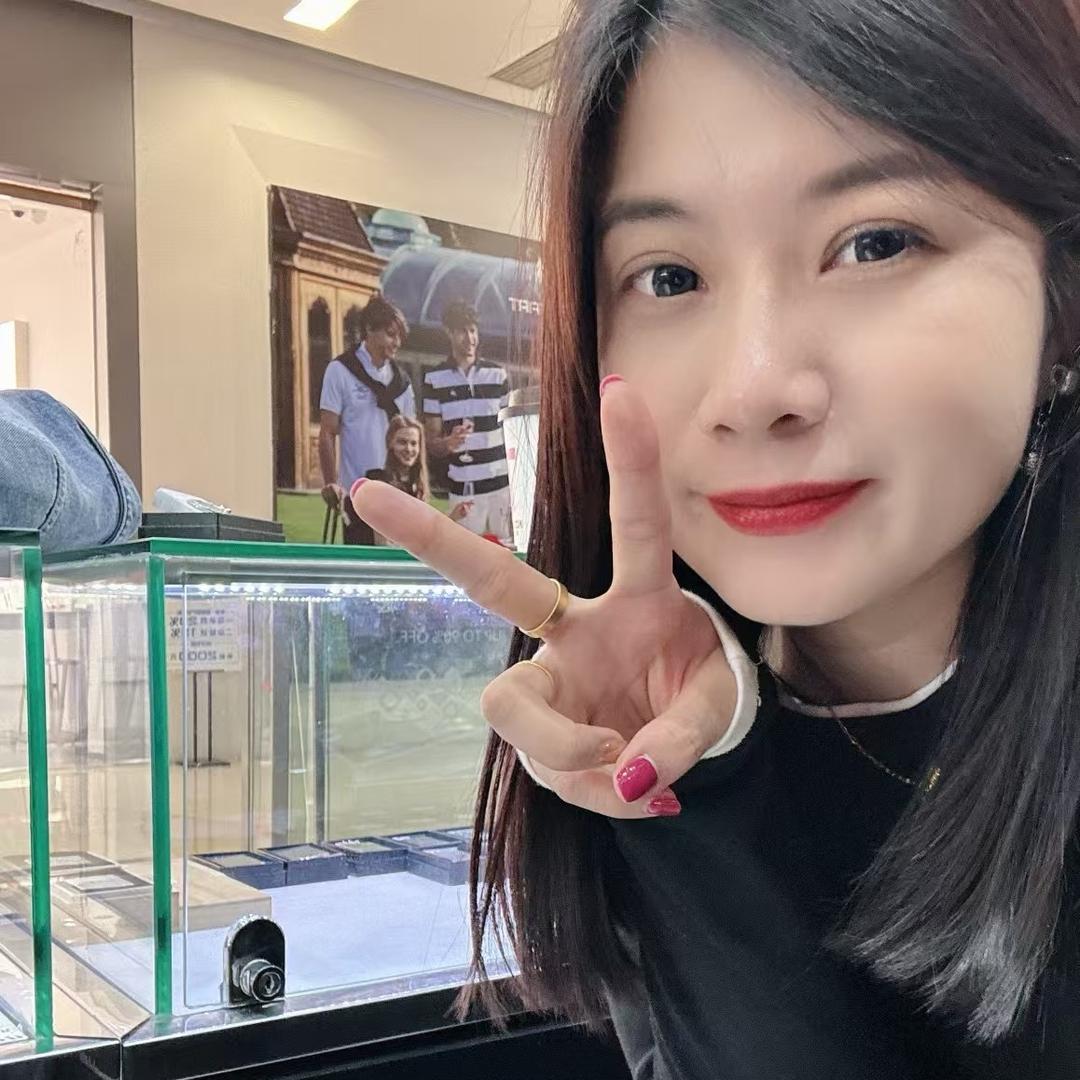 婷老板大美女