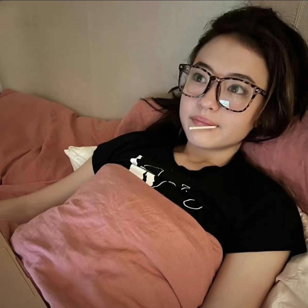 脆弱敏感聒噪小男孩