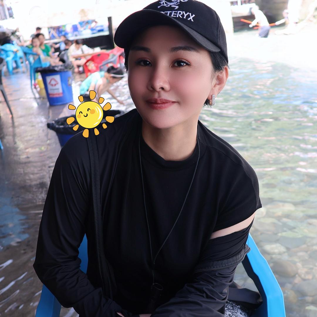 爱搞事业的诺诺子