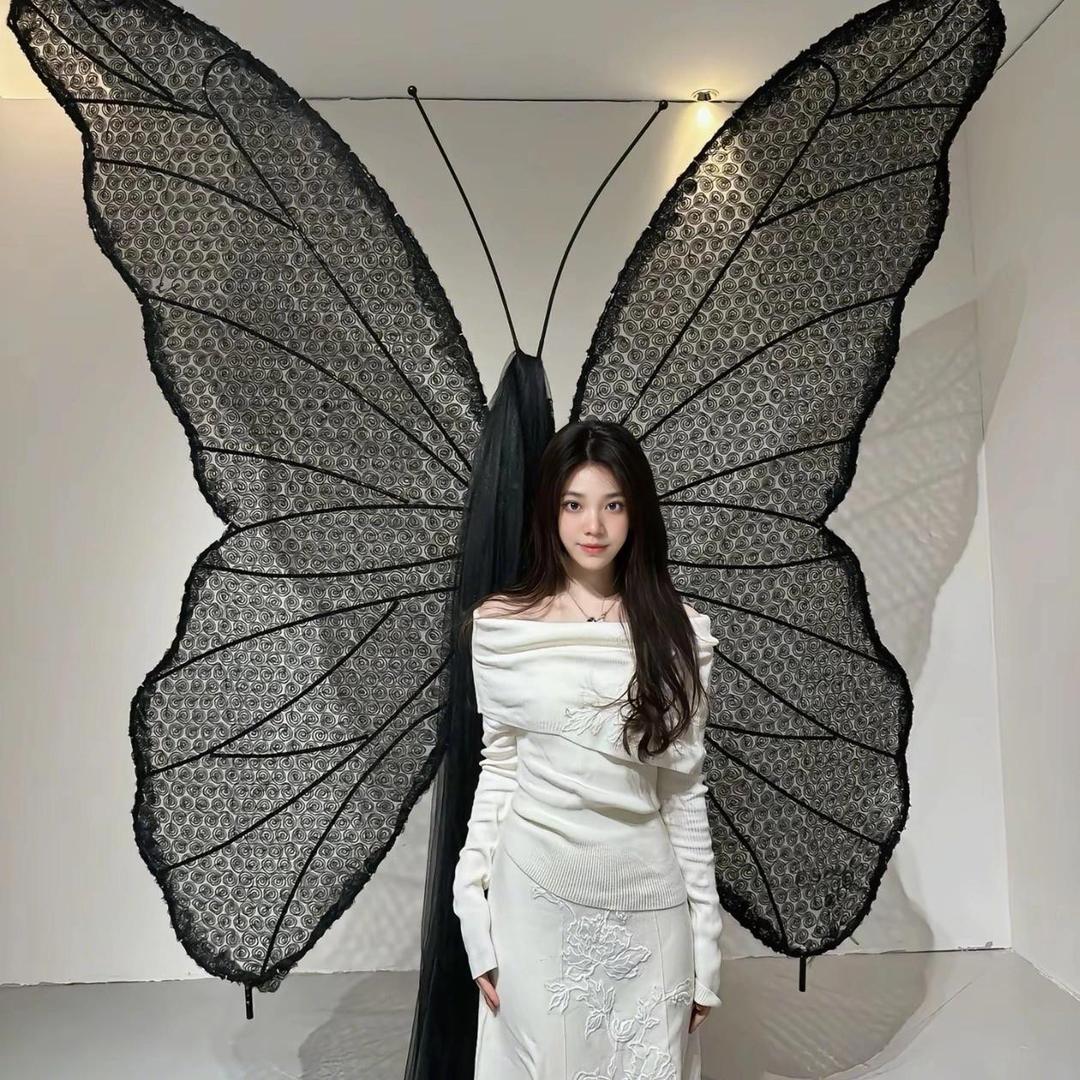 程艾影