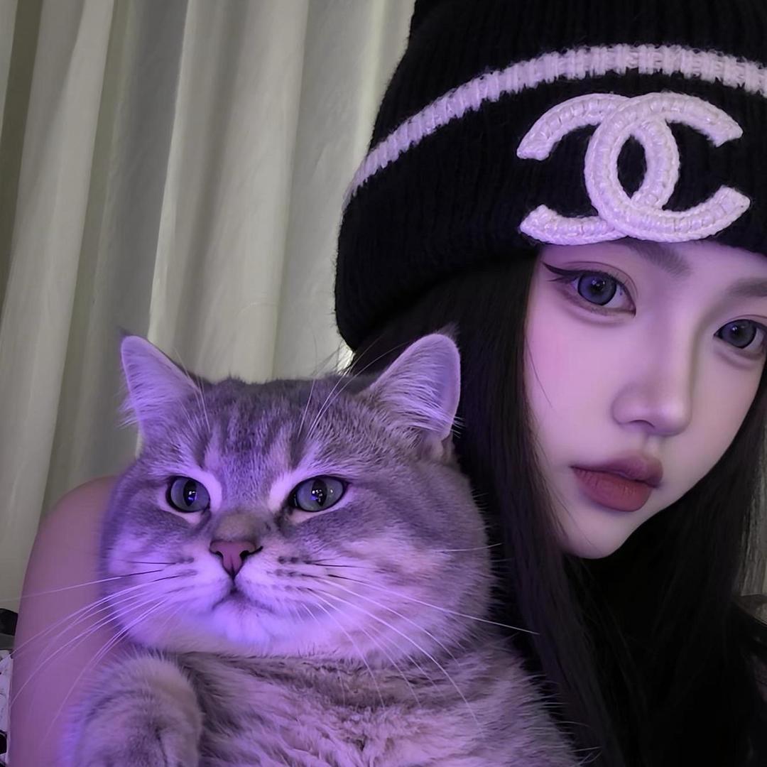 还在睡.
