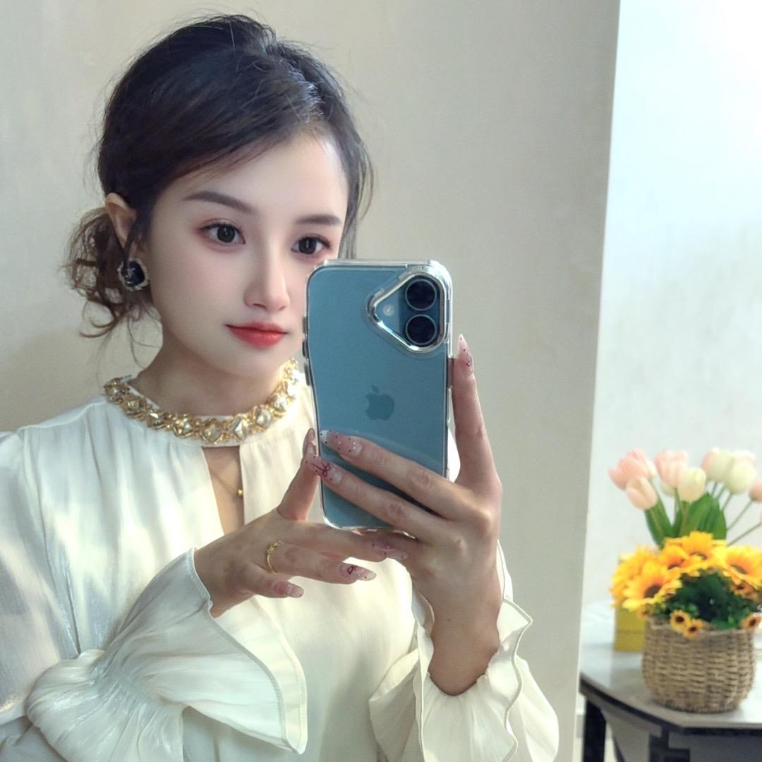 构皮滩芊芊丝语美发纹绣（芸芸）