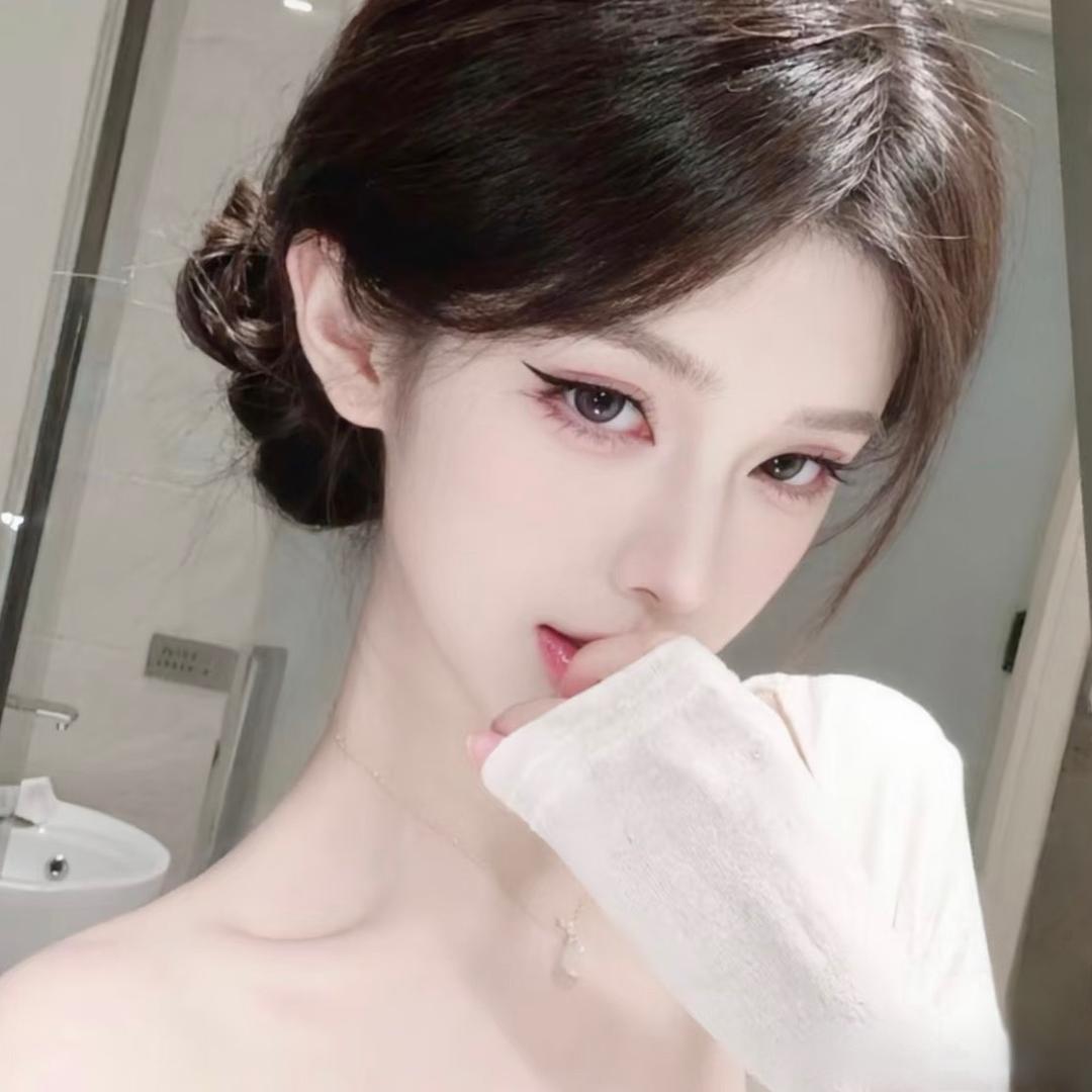 妍汐.
