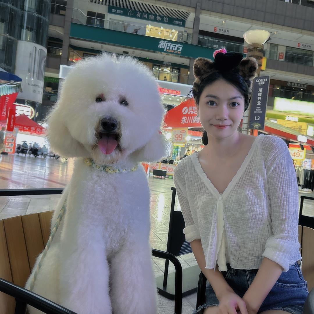 小美呀🍬🍬
