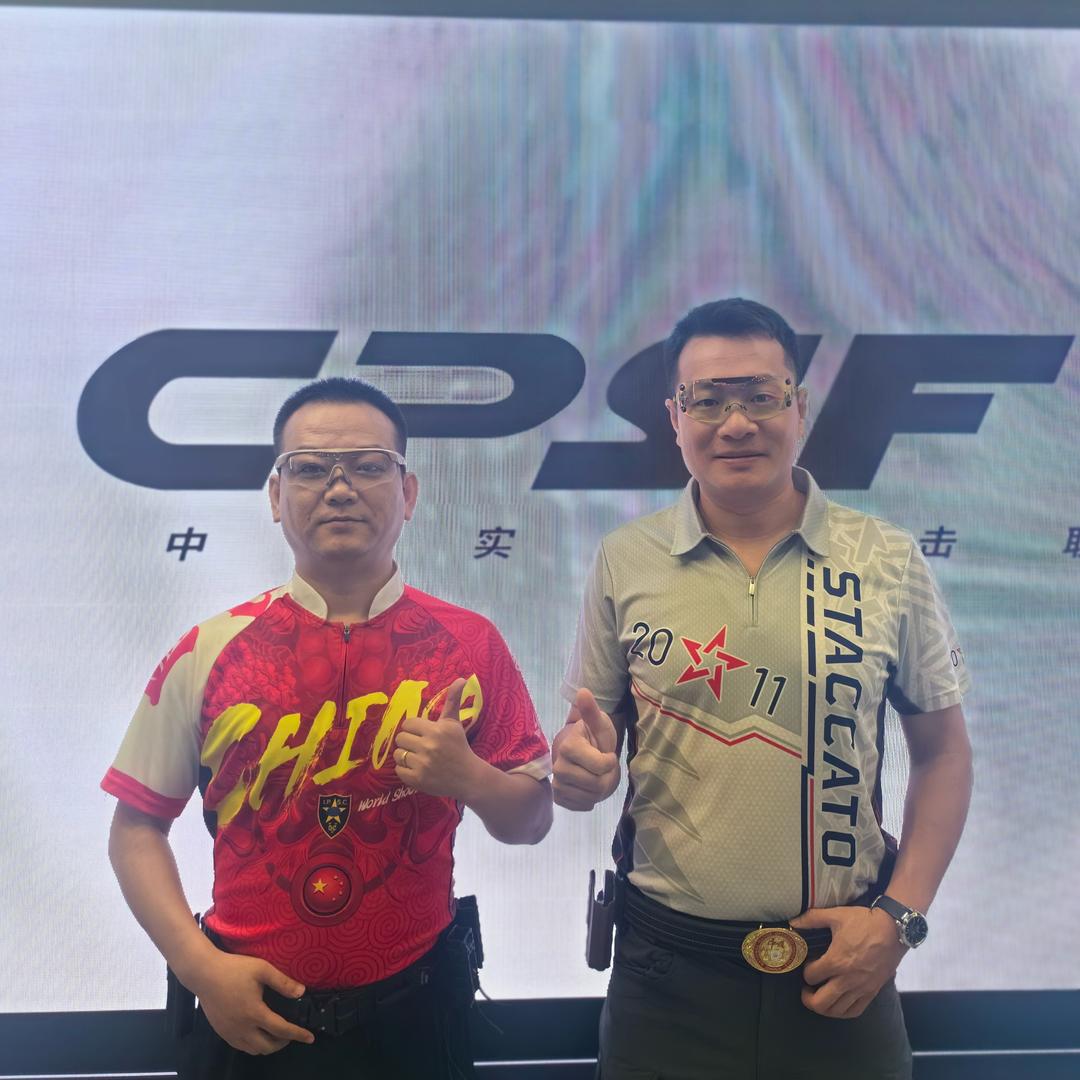 战甲射击🐲龙Sir