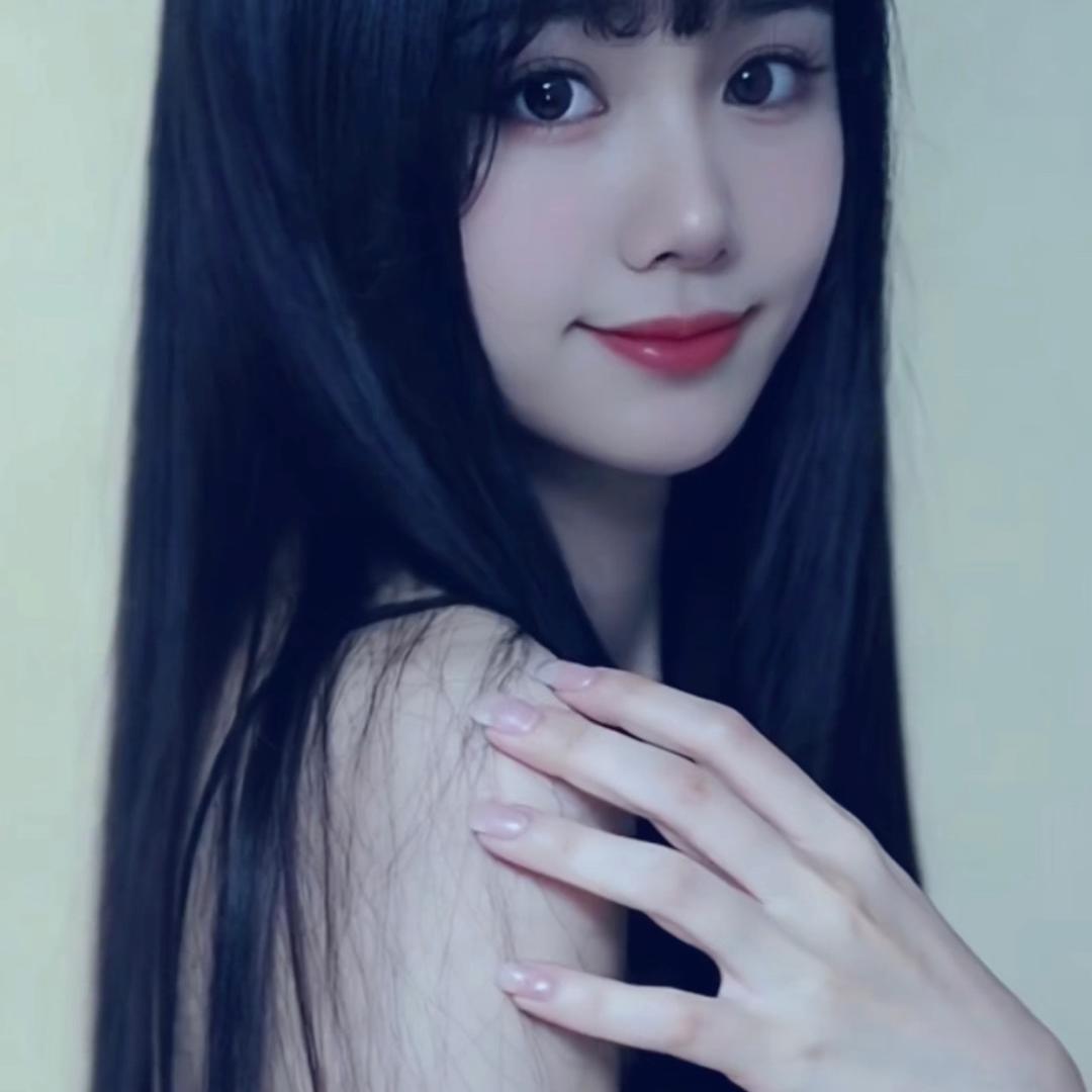 @苹果 🍎小美女
