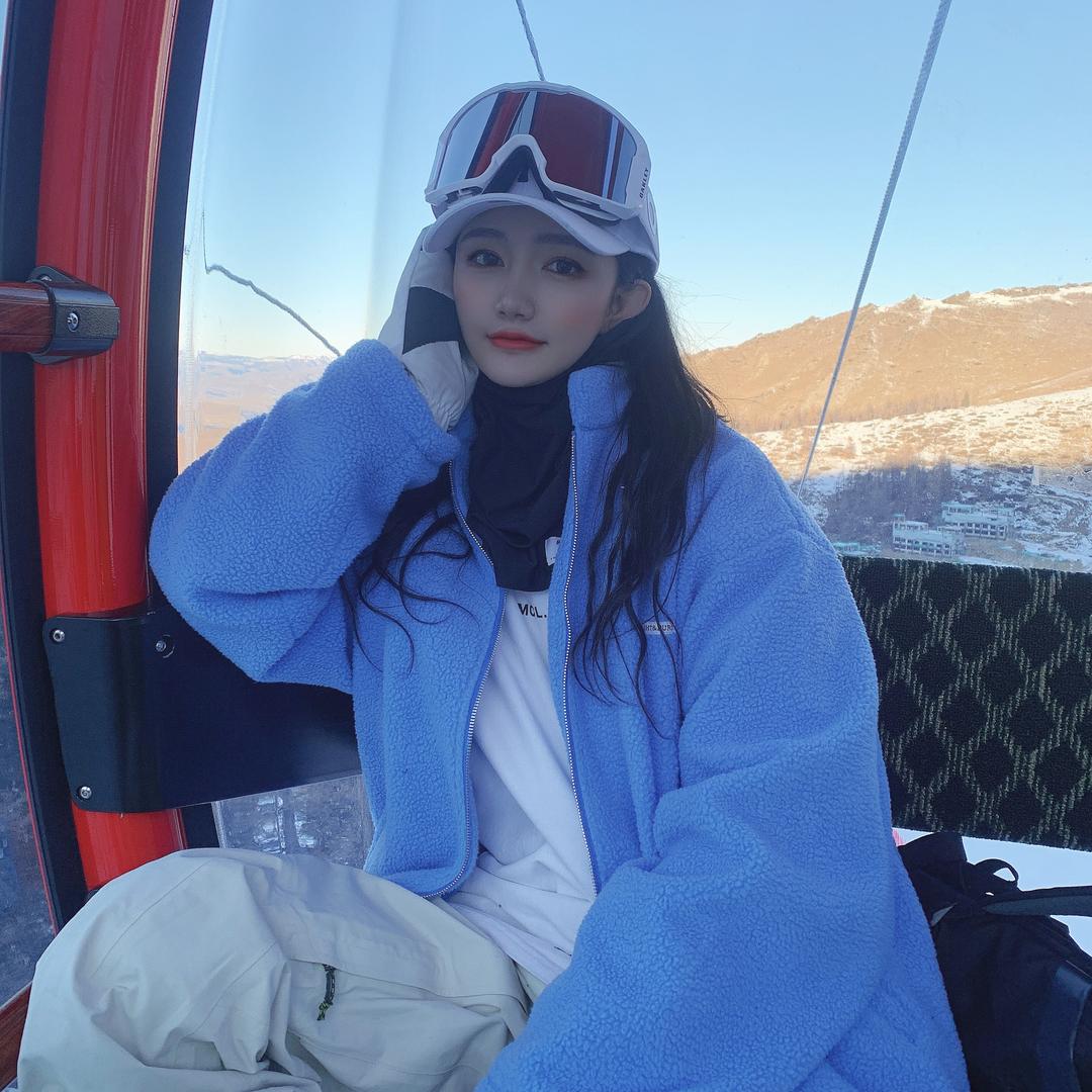菜菜💄💄