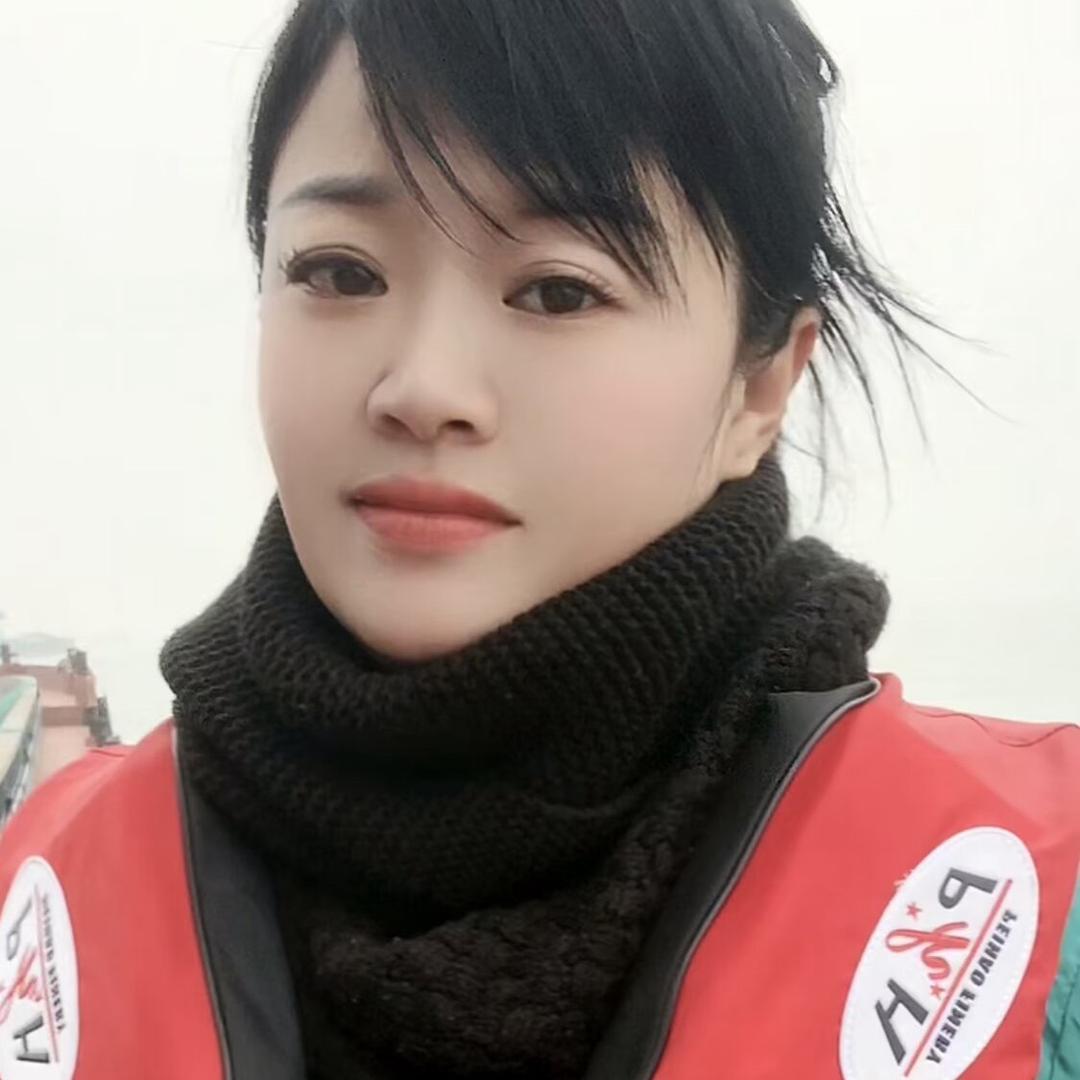 船娘🌹雨纷飞