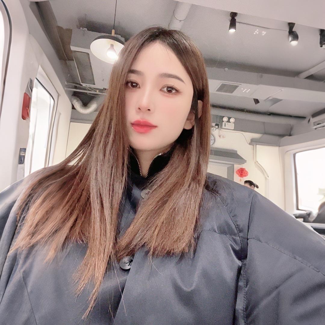 小嘿嘿。