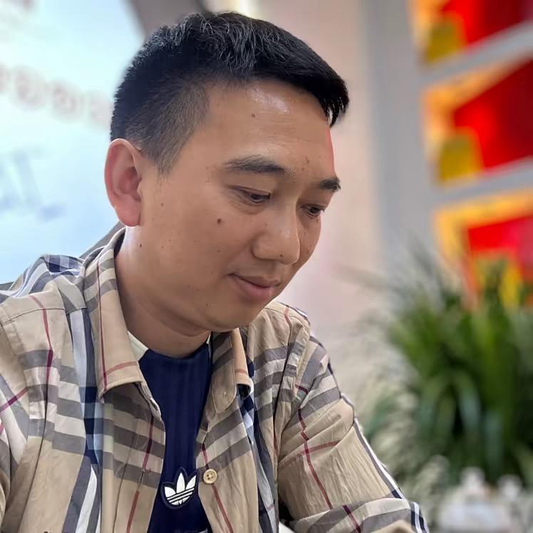 嘿—别走呀大叔