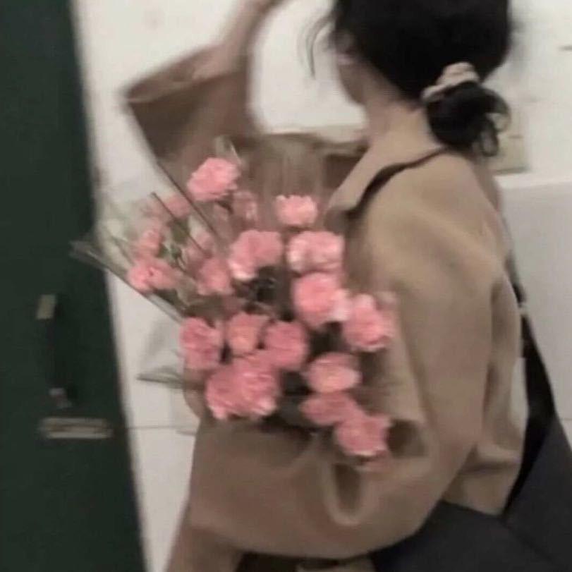 挣钱养桃花