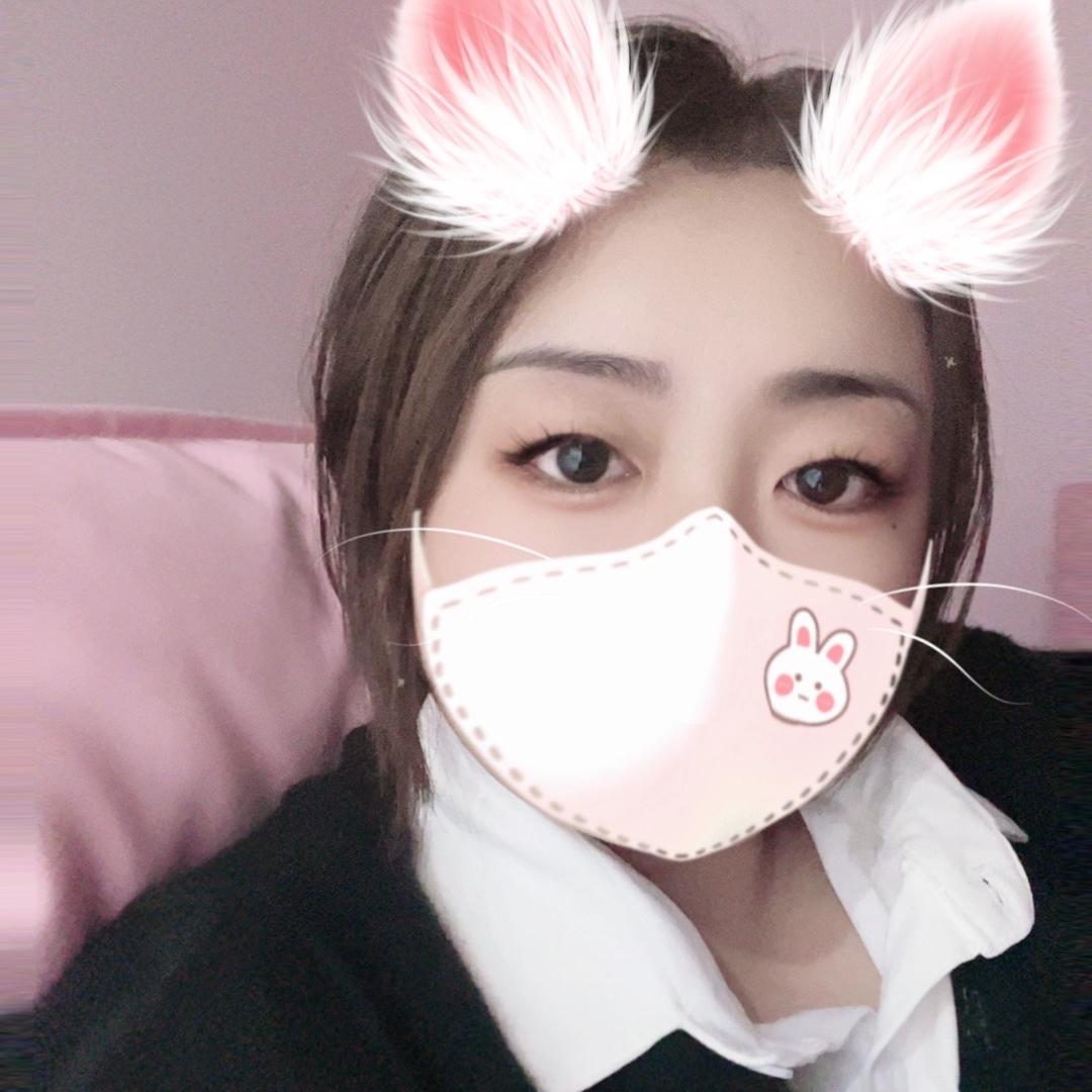 侯嘉辉箐辰岑生活百货坊