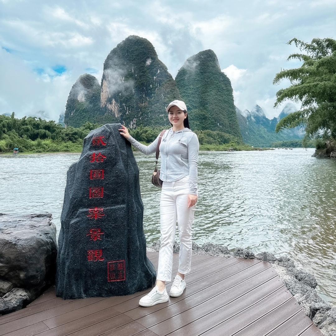 阳朔导游美琪