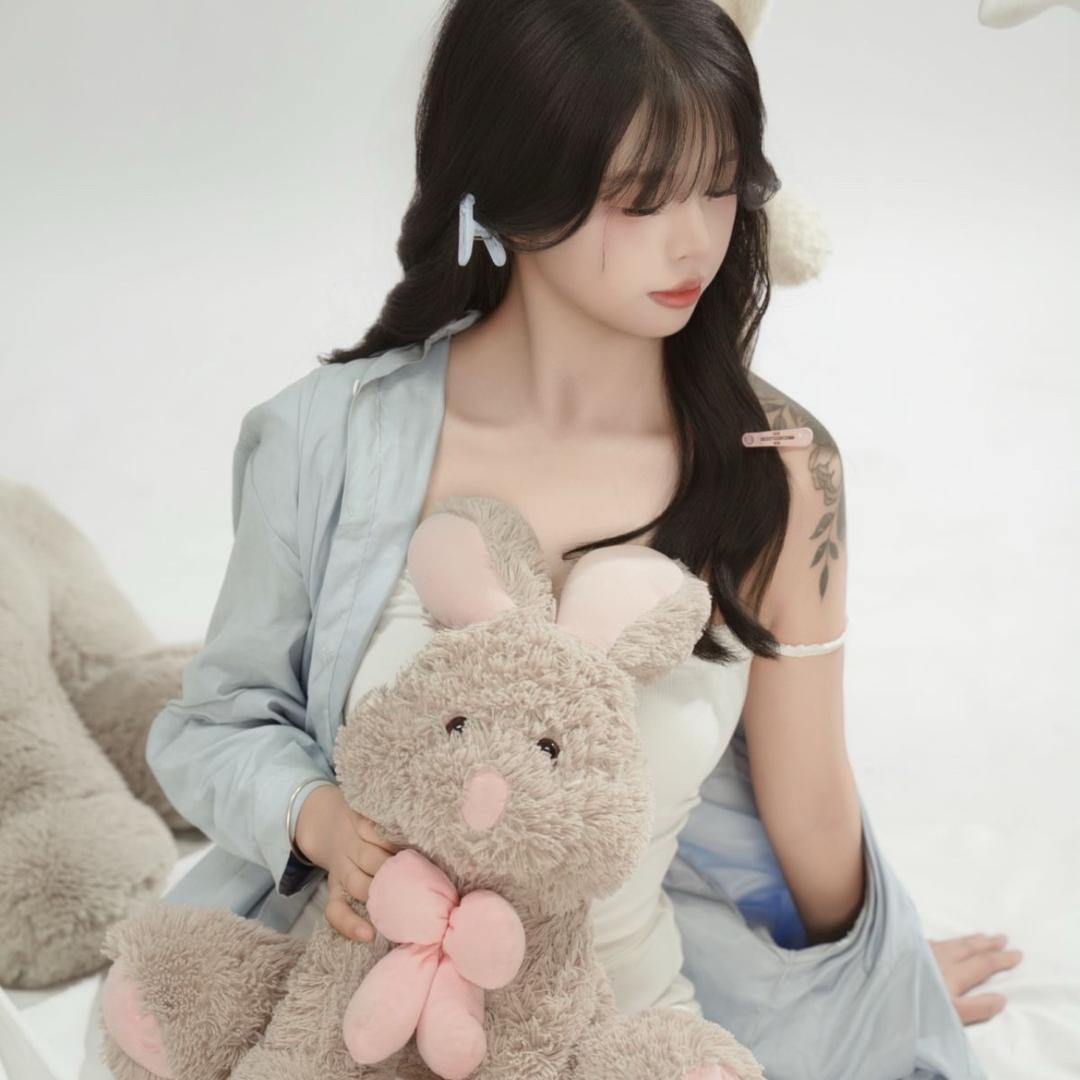 别捏我脸ˡᵃʕ̯•͡˔•̯᷅ʔ