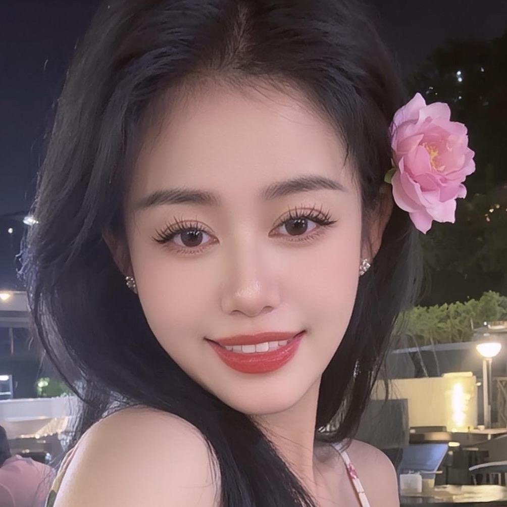 卖电器的小姐姐😊