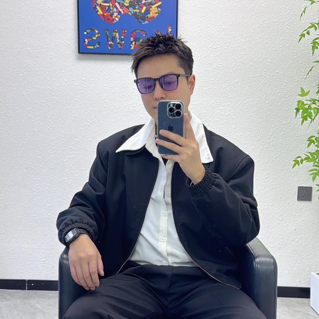 汉中小四烫发设计