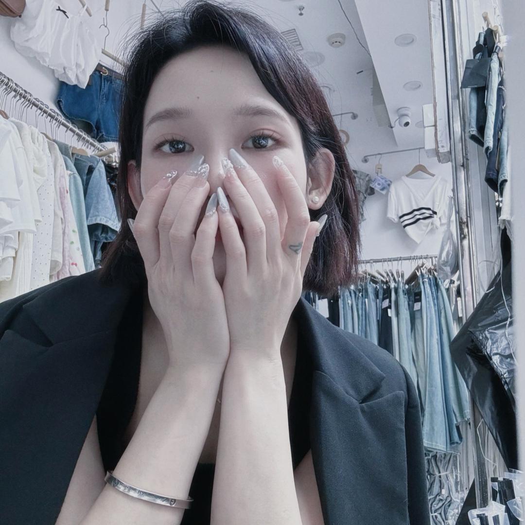 在等月亮🌙