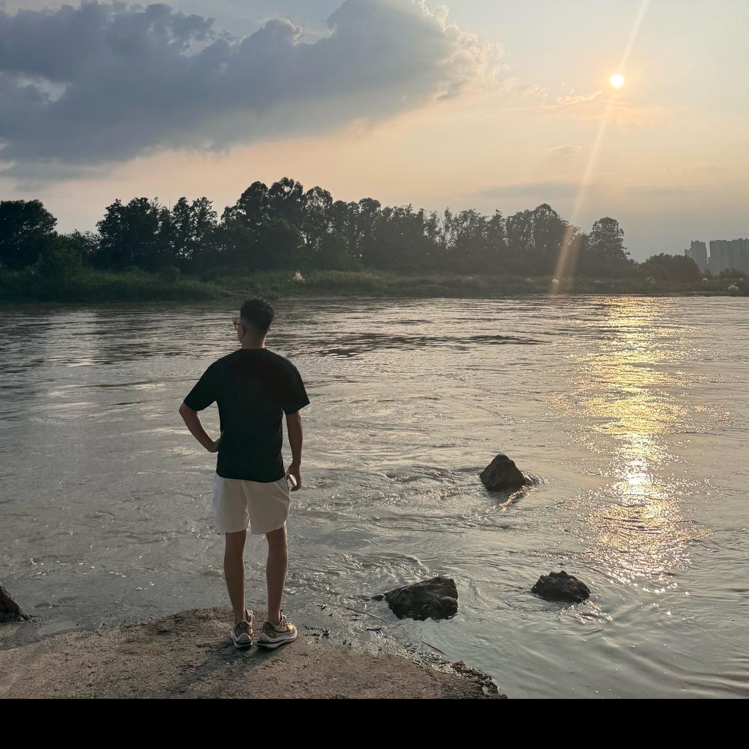 🌈牛顿不吃的苹果