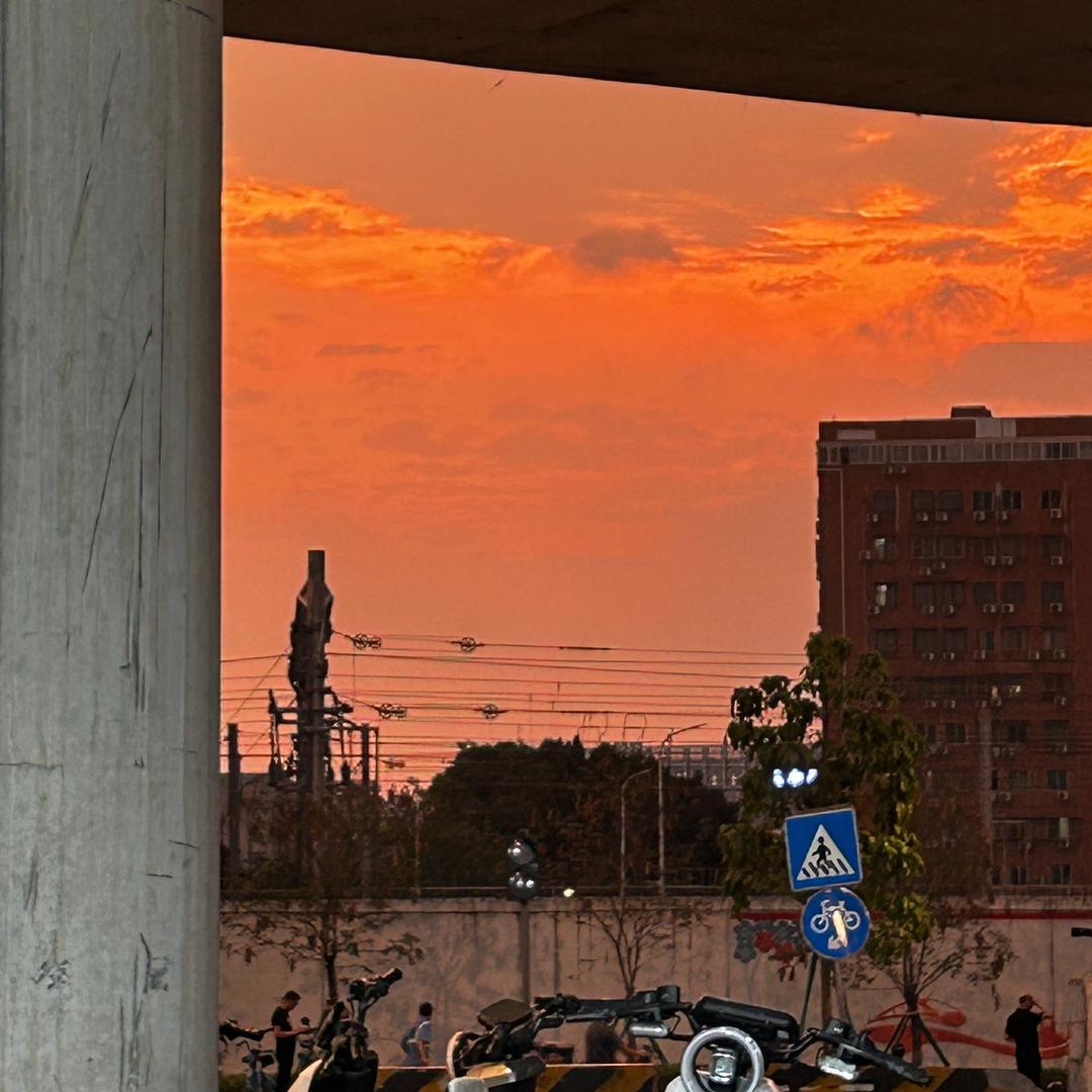 深远电动车小梁