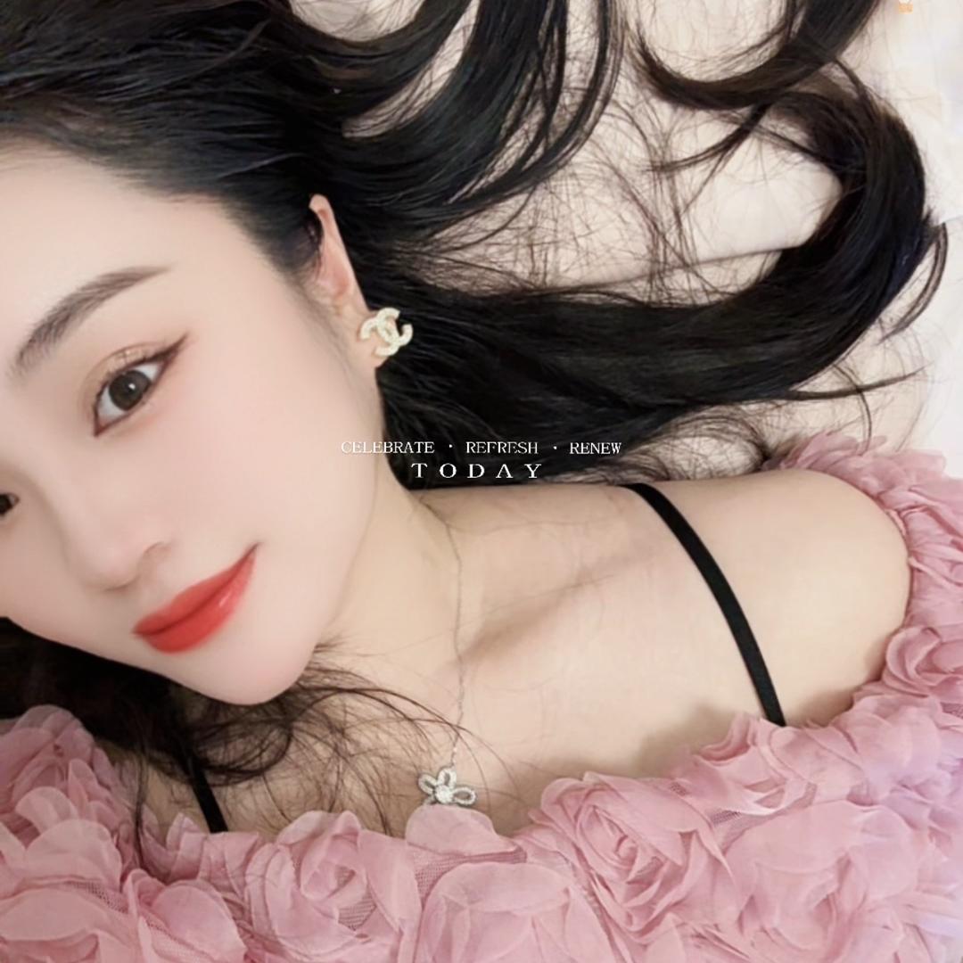 凡品 小何