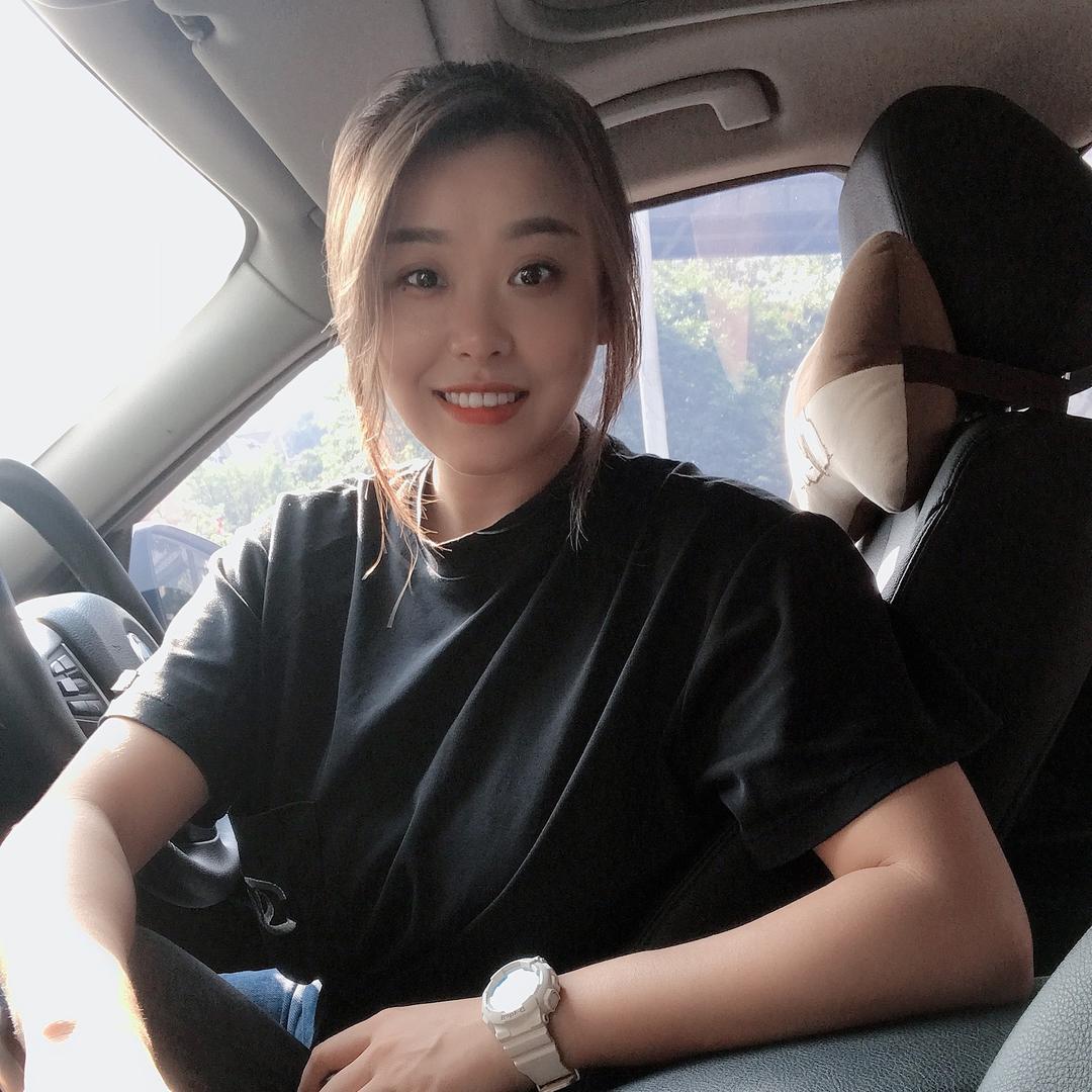 涩葡萄儿（左撇子餐饮）