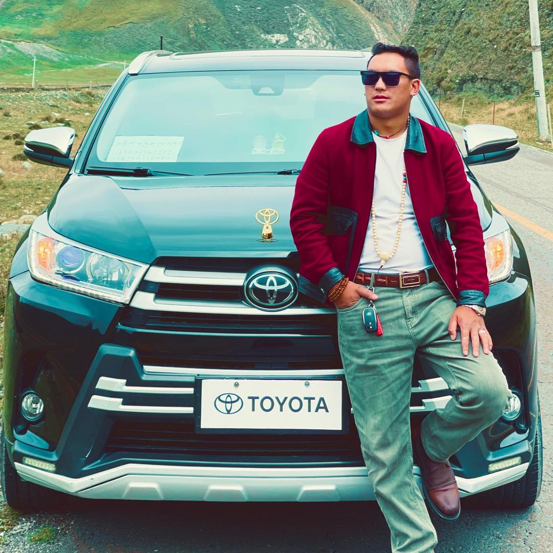 康  巴 汉 子1376