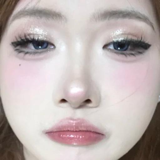 小黄不吃屁