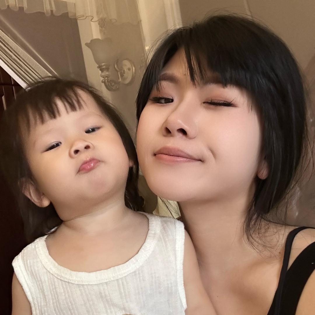 可爱的小觐儿-