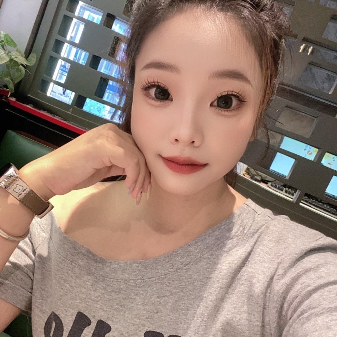 彩红即本人呀