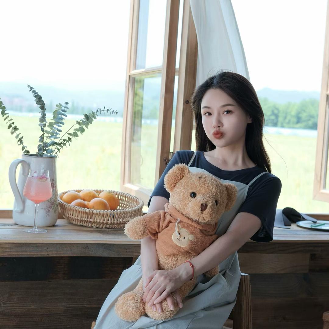 Hello_我是雅纾