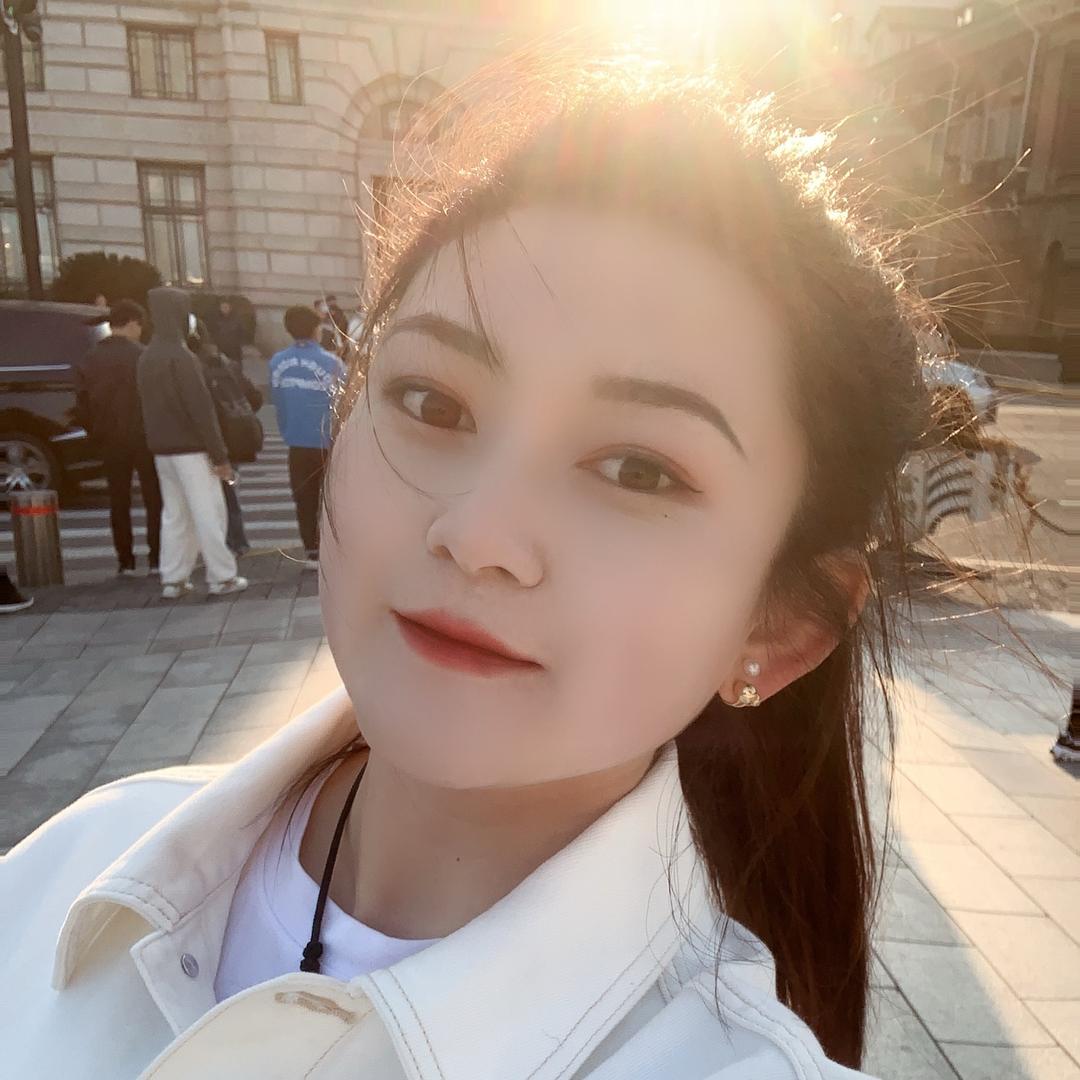 是小甜吖～