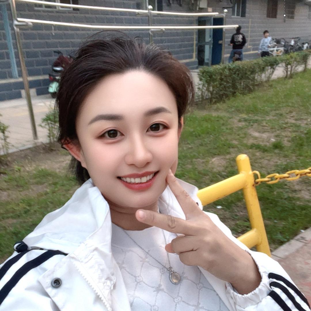 五原县亮典广告装饰